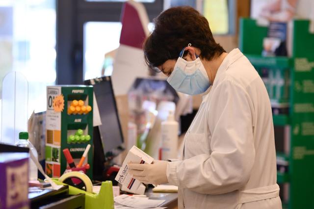 Lombardia zona rossa, ma l'Rt cambia: Regione diventa arancione da domenica