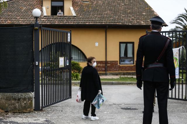 Covid: focolaio in rsa abusiva nel Teramano, sequestro dei Nas