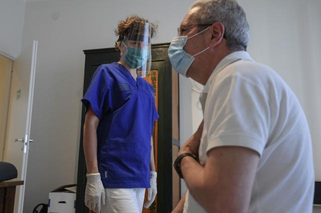 Roma, medico fa ricorso al Tar: 'Il Dpcm non protegge la salute, fa solo gravissimi danni economici'