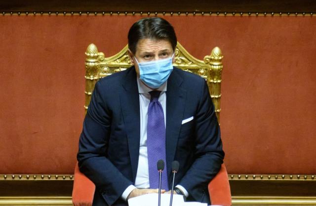 Covid, il lockdown '&egrave; inutile, non serviva'. Conte sbugiardato dagli scienziati