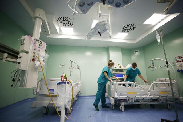 Covid, Svizzera: esauriti i posti in terapia intensiva