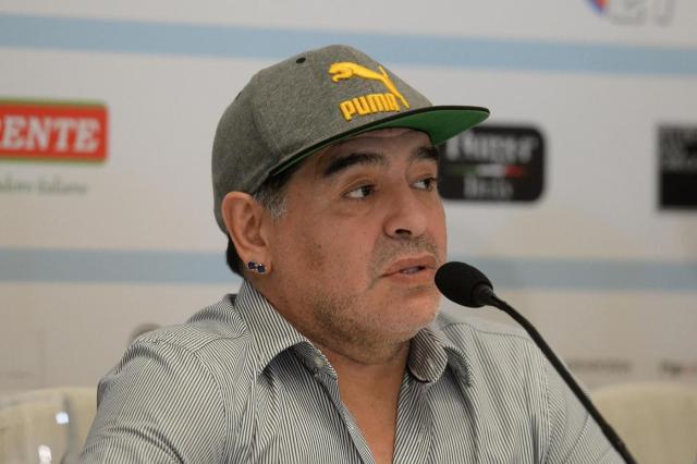 Maradona operato al cervello: 'Sta bene, operazione riuscita'