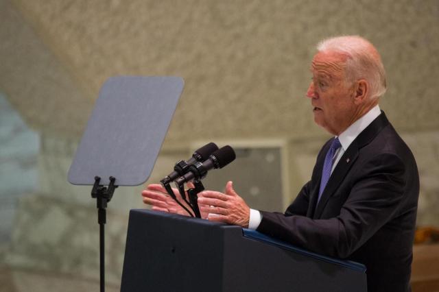 Usa, Joe Biden sceglie Ron Klain come capo dello staff