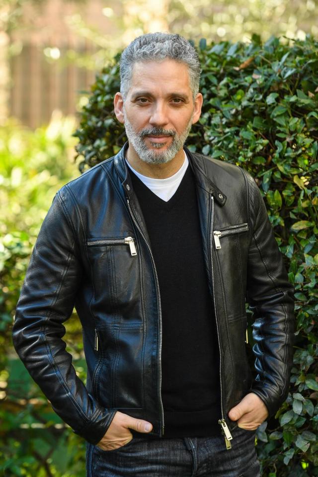 Ascolti tv: Grande Fratello Vip 5 FLOP, boom per la fiction di rai 1 'Gli orologi del diavolo' con Beppe Fiorello