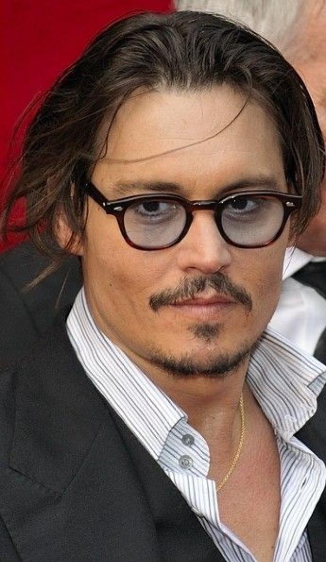 L'alta corte di Londra d&agrave; torto a Johnny Depp su botte all'ex moglie