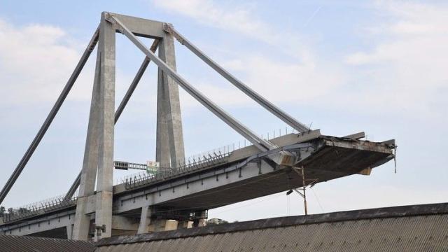 Ponte Morandi, 5 anni fa la strage, Mattarella e Meloni: "fare giustizia", parenti vittime: "abbandonati dallo Stato"