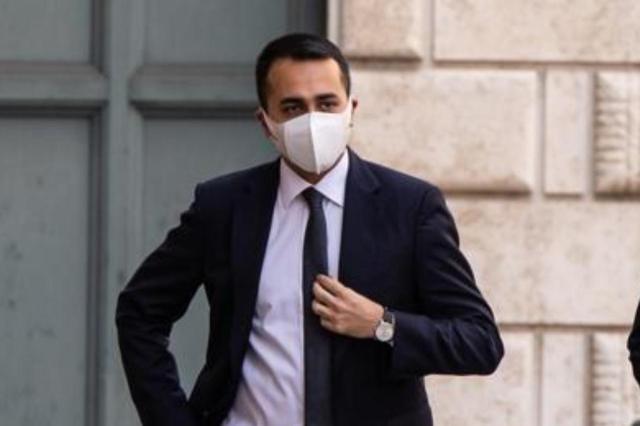 Di Maio: "Accelerare subito con il piano di vaccinazione "