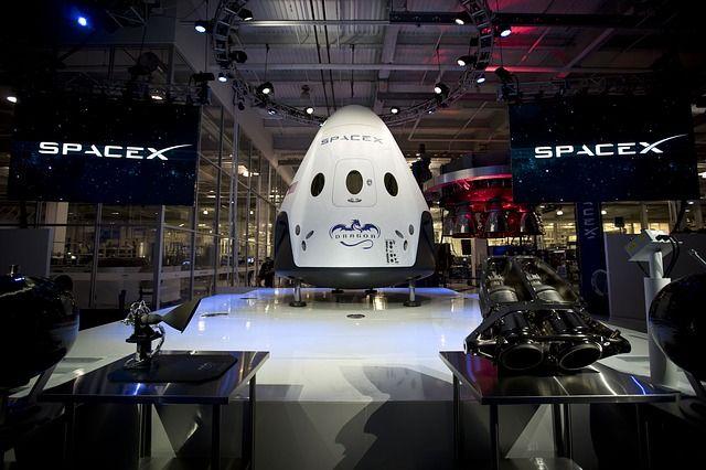 SpaceX, lanciata Crew Dragon: sar&agrave; in orbita per 6 mesi