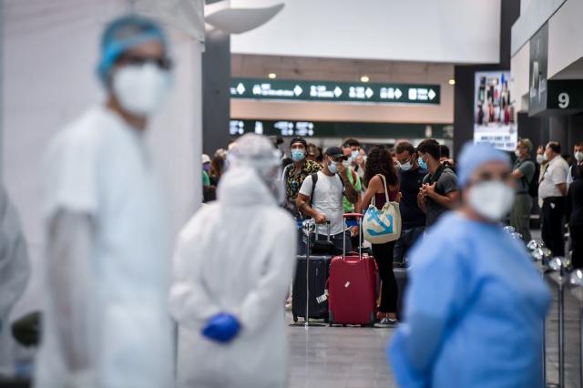 Variante inglese Covid-19, Londra 'ha mentito per mesi': il terribile sospetto