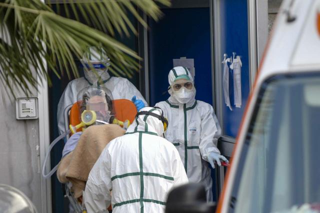 Coronavirus, caos Oms per le mail di Guerra: "Devi correggere subito. Adesso blocco tutto"