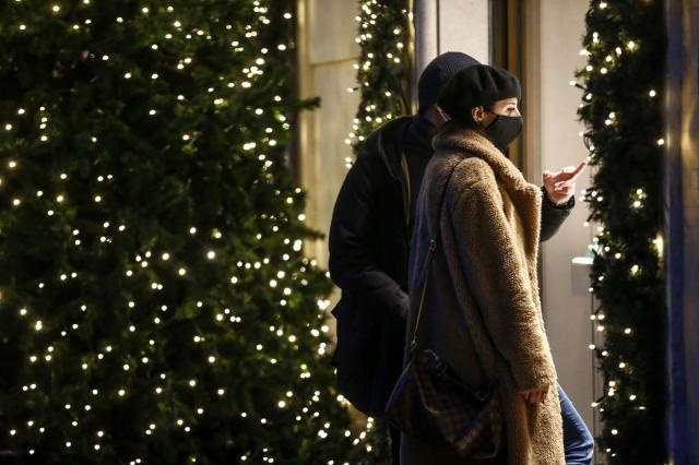 Natale 2020, il coronavirus influisce sul budget regali: -25% per 2 famiglie su 3