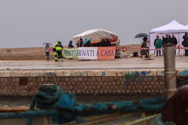 Mazara, pescatori liberati in Libia: prima notte a casa