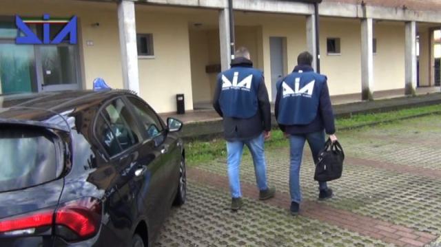 DIA dia Dia confisca beni confiscati sequestro arresto Paratore Ercolano Santapaola Catania mafia clan riciclaggio aziende societ&agrave; illeciti tesoro