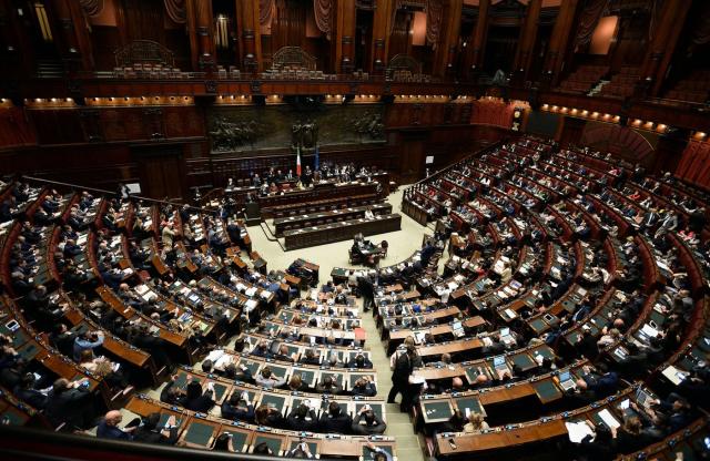 Decreto Natale &egrave; un DECRETO LEGGE, non un DPCM: differenze