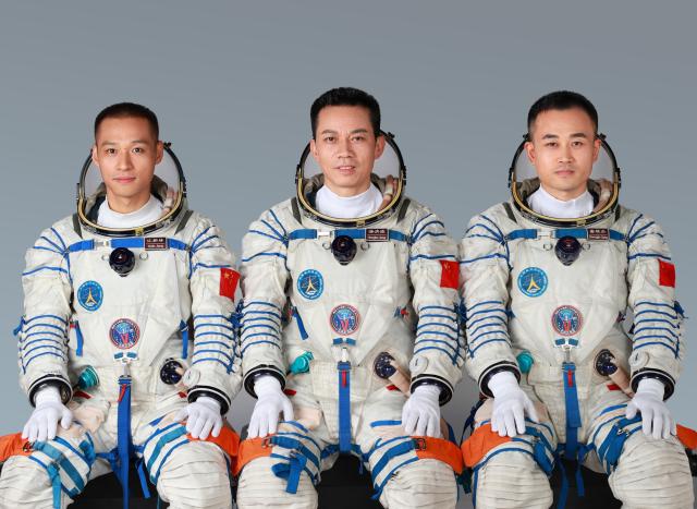 Cina: equipaggio di missione spaziale Shenzhou-17