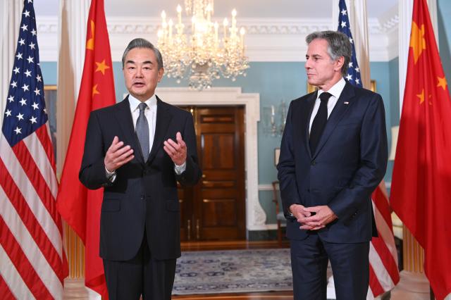 Cina-USA: Wang Yi, relazioni dovrebbero tornare su binario di sviluppo sano, stabile, sostenibile