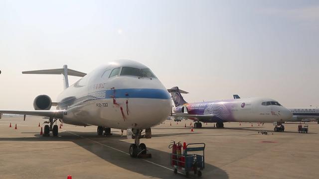 Cina: consegna primi due aerei da carico ARJ21 convertiti
Consegna rappresenta traguardo nel programma di conversione di jet di linea regionali cinesi