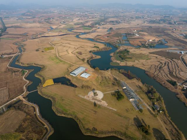 Cina: Hubei, antica diga rinvenuta in sito di reperti di Qujialing (2)