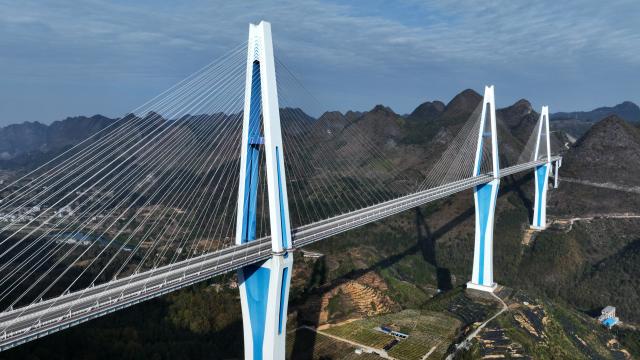 Cina: turismo sui ponti del Guizhou (2)