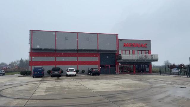 Cina-Slovacchia: partnership alza standard macchinari per pneumatici in Europa
Filiale slovacca di fornitore cinese &egrave; ora membro di Tyre Curing Press Work Group del CEN