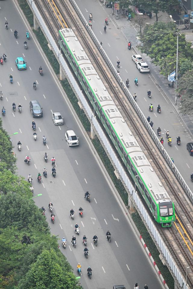 Vietnam: ferrovia urbana sopraelevata ad Hanoi (2)