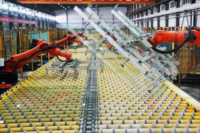 Cina: produzione industriale +6,6% a novembre