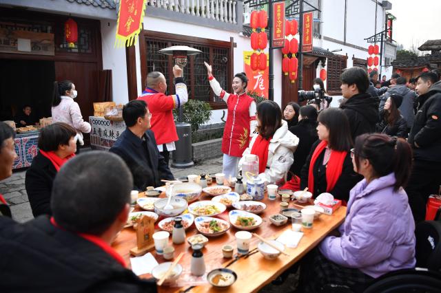 Cina: Shaanxi, Shiquan ospita banchetto di Paotang (1)