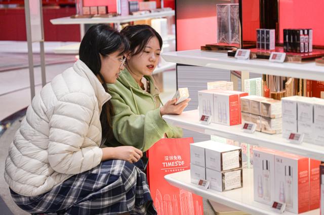 Cina: Hainan, vendite totali duty-free offshore in aumento nel 2023 (3)