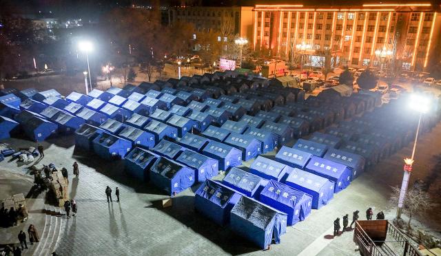 Cina: operazioni di soccorso dopo terremoto nello Xinjiang (2)