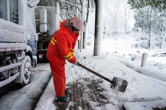 Cina: invia allo Hunan 20.000 articoli di soccorso per disastri