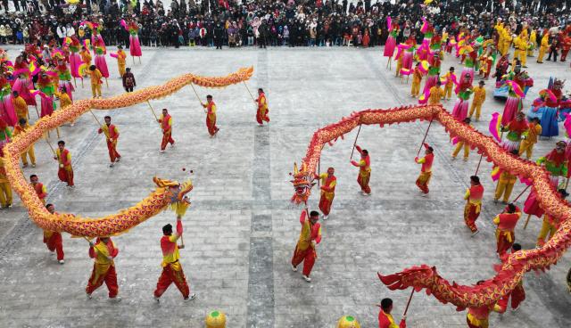 Cina: Gansu, celebrazioni per Festa delle lanterne (1)