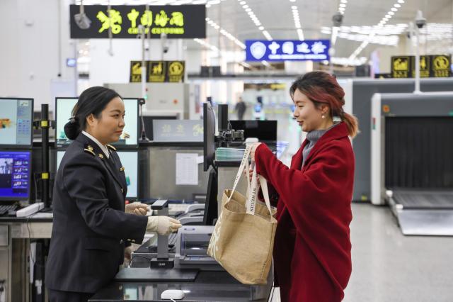 Cina: Guangdong, a Hengqin entra in vigore nuova operazione doganale