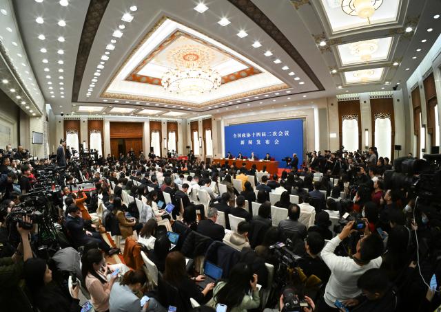 Cina: conferenza stampa del Comitato nazionale della CPPCC a Pechino (2)
