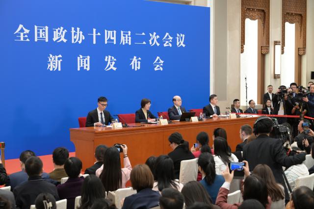 Cina: conferenza stampa del Comitato nazionale della CPPCC a Pechino (1)
