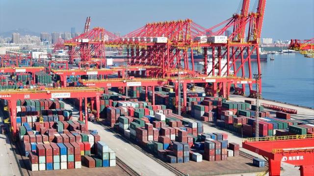 Cina: funzionario, commercio estero dovrebbe mantenere crescita a gen-giu 2024