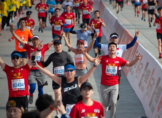 Cina: Mezza maratona di Pechino 2024 si terr&agrave; in aprile