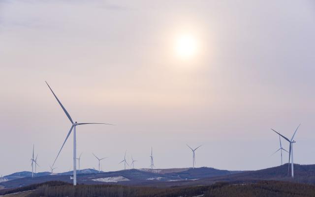 Cina: Heilongjiang, progetto eolico del monte Yilan Jiguan