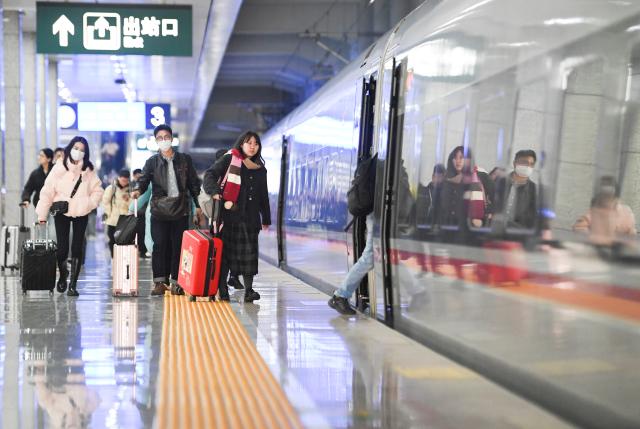 Cina: settore ferroviario gestisce +1 mld viaggi passeggeri a gen-mar