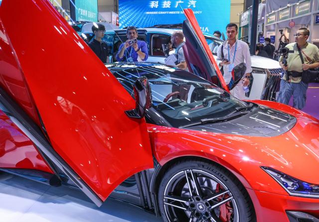 Cina: NEV esposti a Fiera di Canton a Guangzhou (1)