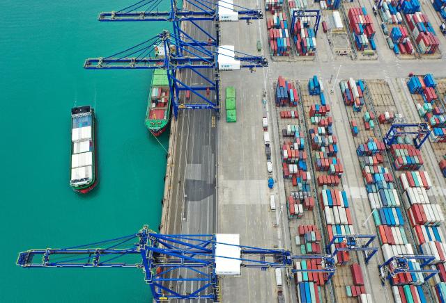 Cina: flusso merci e container nei porti in costante crescita nel Q1
