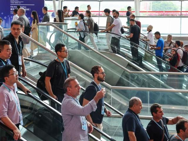 Cina: Fiera Canton si chiude con numero record di acquirenti stranieri