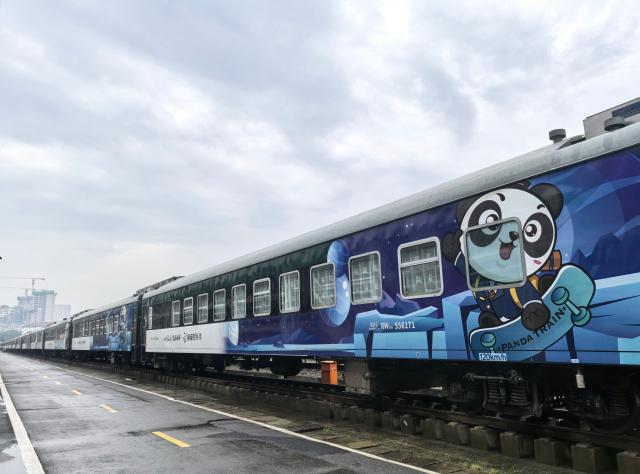 Cina: "Panda Train" partir&agrave; domani da Guiyang per Xishuangbanna, Laos (1)