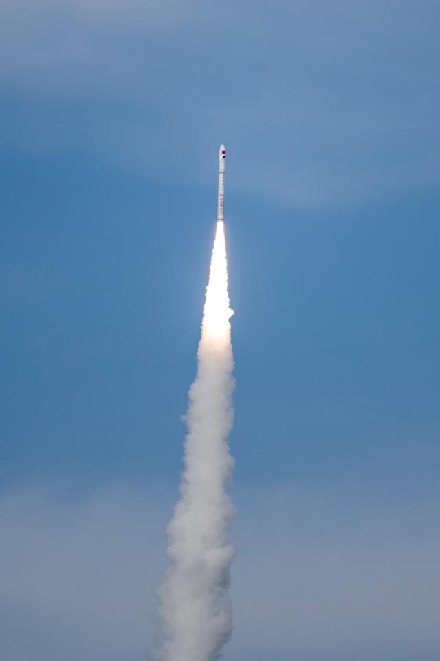 Cina: Shandong, lancio del razzo commerciale CERES-1 (2)