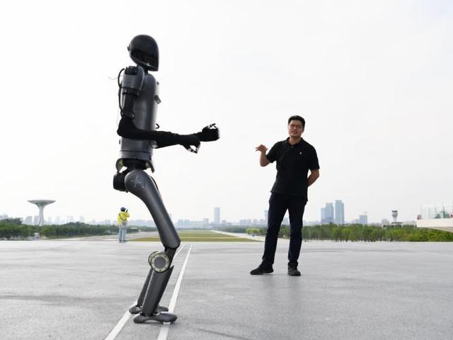 Cina: sempre pi&ugrave; giovani in regione centrale coinvolti nel settore robotico