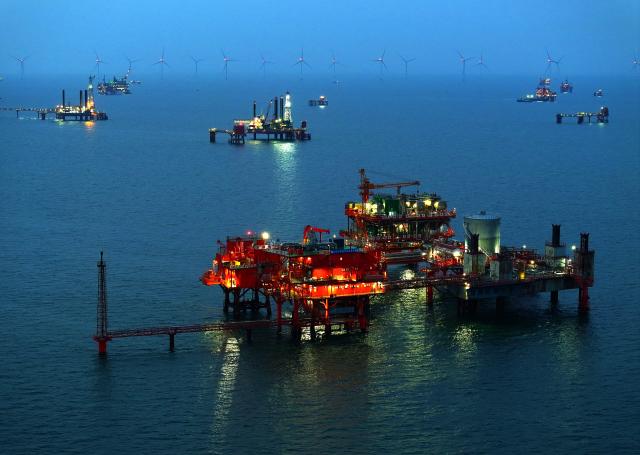 Cina: Shandong, produzione petrolifera nel giacimento di Dongying (2)