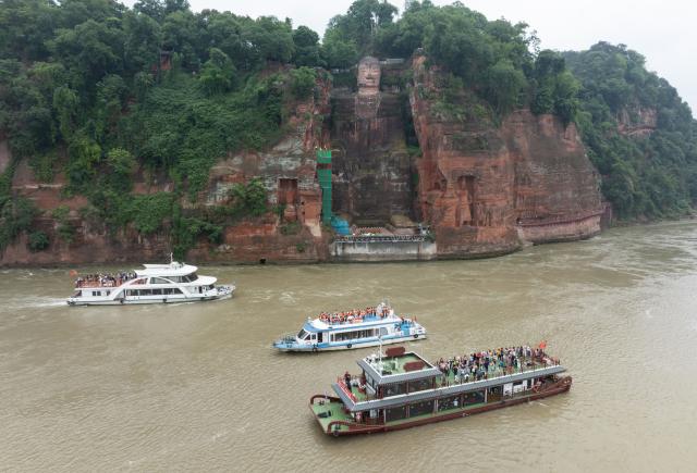 Cina: il Buddha gigante di Leshan, patrimonio UNESCO nel Sichuan (1)