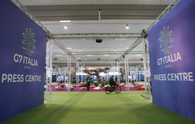 Italia: preparativi per il vertice G7 in Puglia (2)