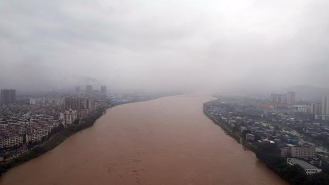 Cina: Guangxi, livello dell'acqua in aumento a Rong'an