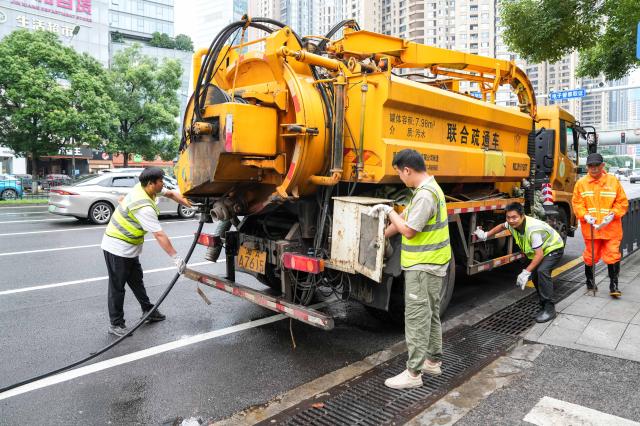 Cina: risposta d'emergenza a temporali nello Hunan (2)