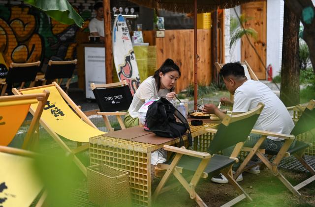 Cina: Shaanxi, sviluppo del villaggio di Liyukou (1)